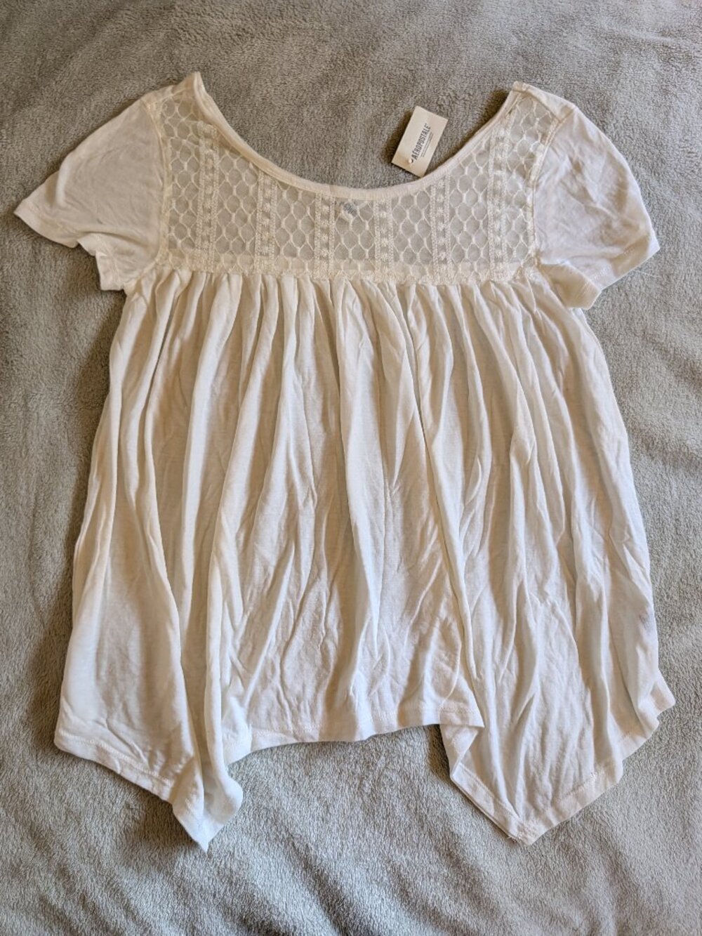 WOMENS AEROPOSTALE NEW TOP White Lace Tee M Medium T Flowy Asymmetrical Hem